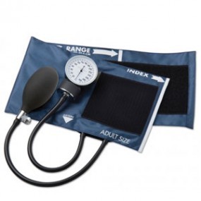 Baumanómetro aneroide ADC modelo 775