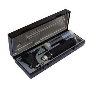 Otoscopio L2 halógeno 2.5v. F.O. mango pila alcalina tipo C ri-scope