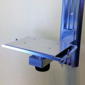 Brazo metálico para montaje a pared para monitor