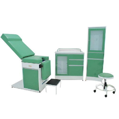 Consultorio ginecológico con pistón vitrina sencilla modelo Isis