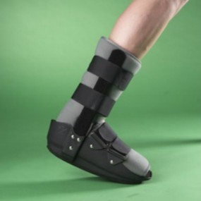 Soporte corto fijo de tobillo