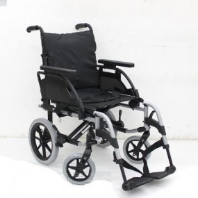 Silla de ruedas tipo traslado de aluminio 48 cm gris pierneras y brazos desmontables